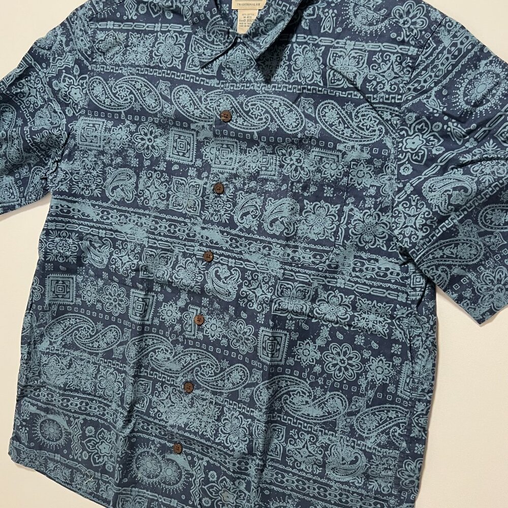 LL Bean Hawaiian Shirt Short Sleeve Aztec Summer Vacation Men's size Medium